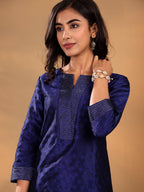 Varanga Women'S Navy Blue Ethnic Kurta Set ??Straight Fit Dobby Textured Kurta With Zari Couching & Calf-Length Trouser