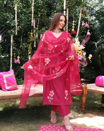 ANNI DESIGNER Womens Rayon Blend Straight Printed Kurta with Pant & Dupatta (ROKA Rani_XL_Pink_X-Large)