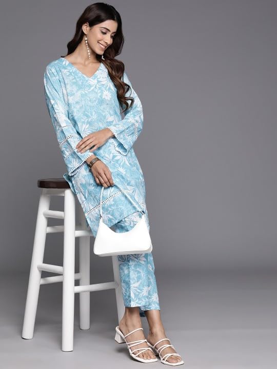 Varanga Women Blue Floral Printed Coords