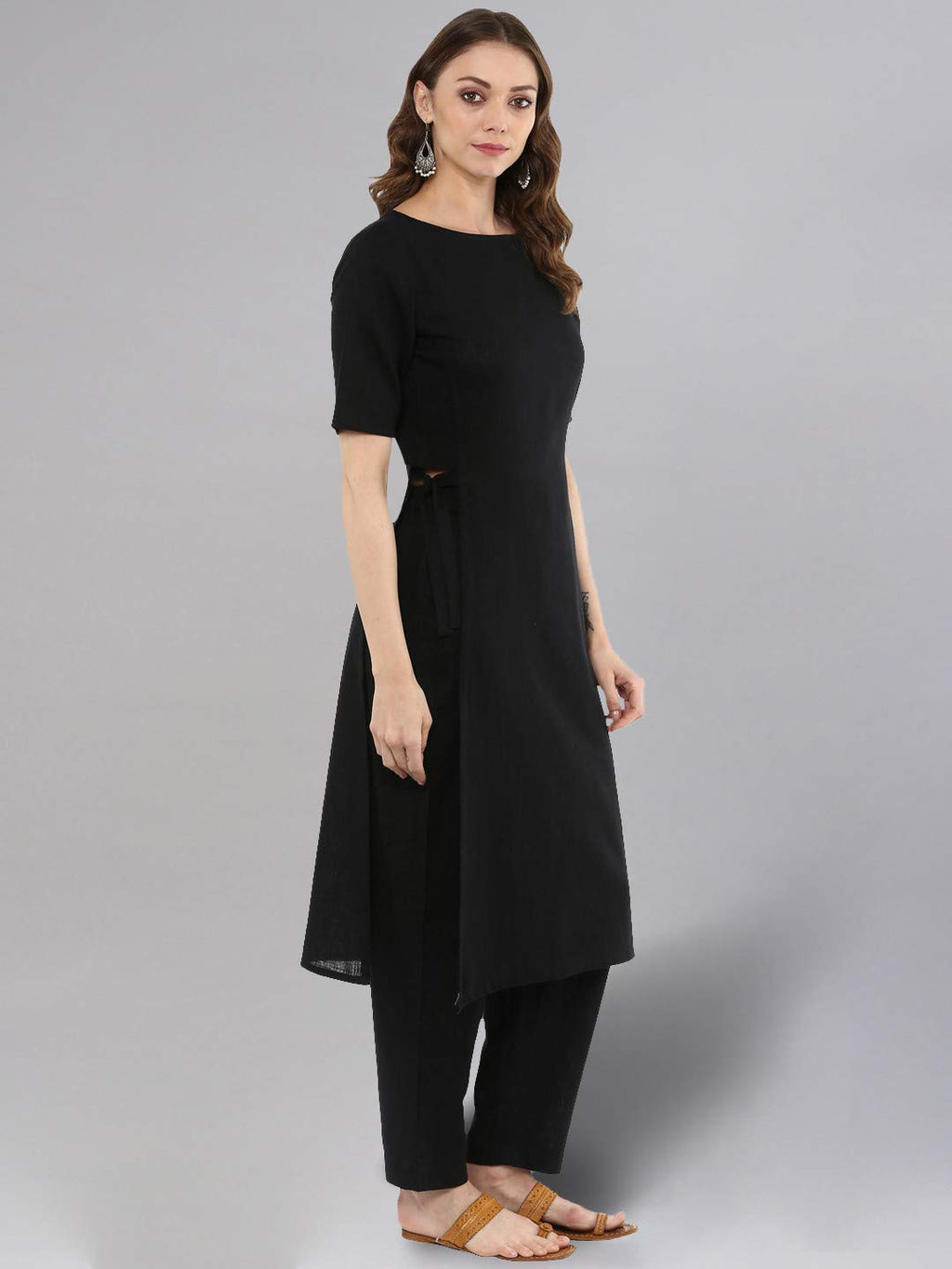 Idalia Rayon Solid Straight Black Kurta Set For Women Round V Neck Designer Kurta With Pant