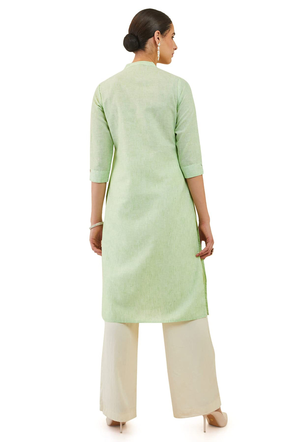 Soch Women Sap Green Linen Straight Kurta With Shell Button Embellishments