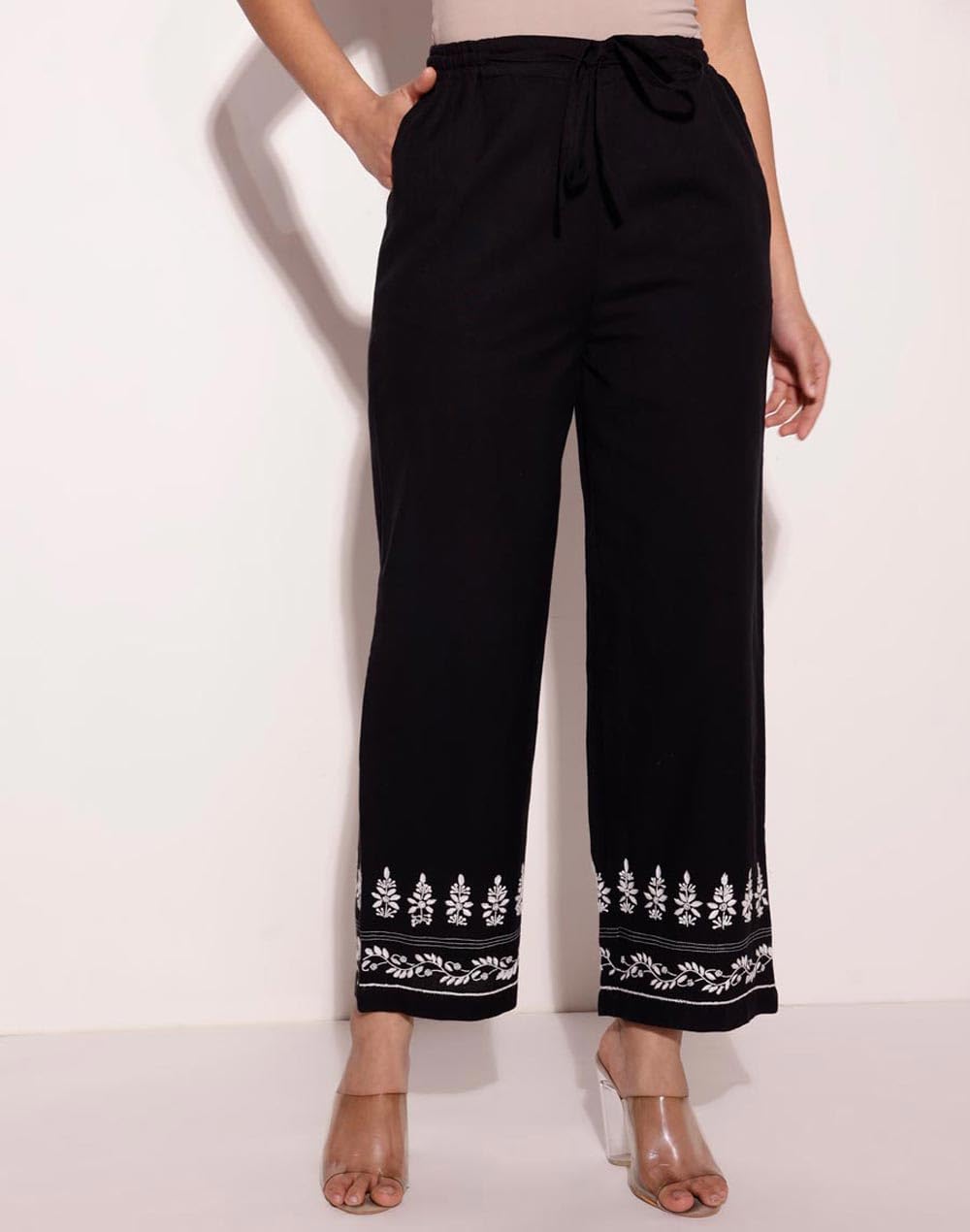 Fabindia Black Cotton Chikankari Regular Casual Pant
