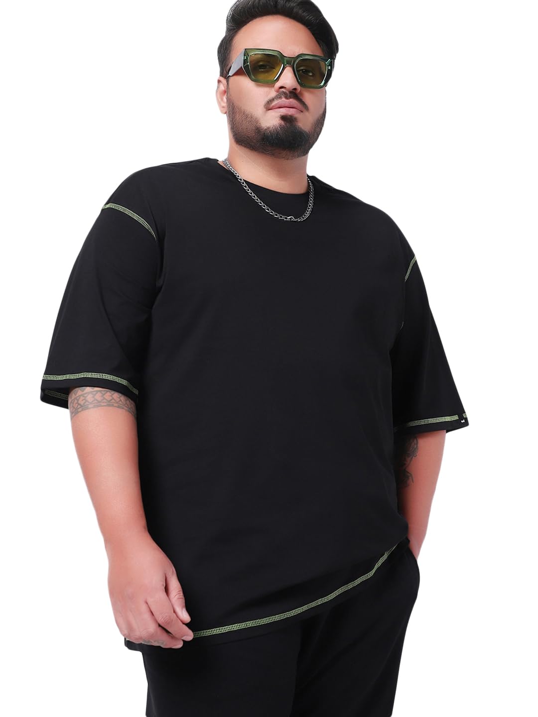 Bewakoof Mens Solid 100% Cotton Plus Size T-Shirt - Oversized Fit, Round Neck, Half Sleeves_580110_Black_6XL