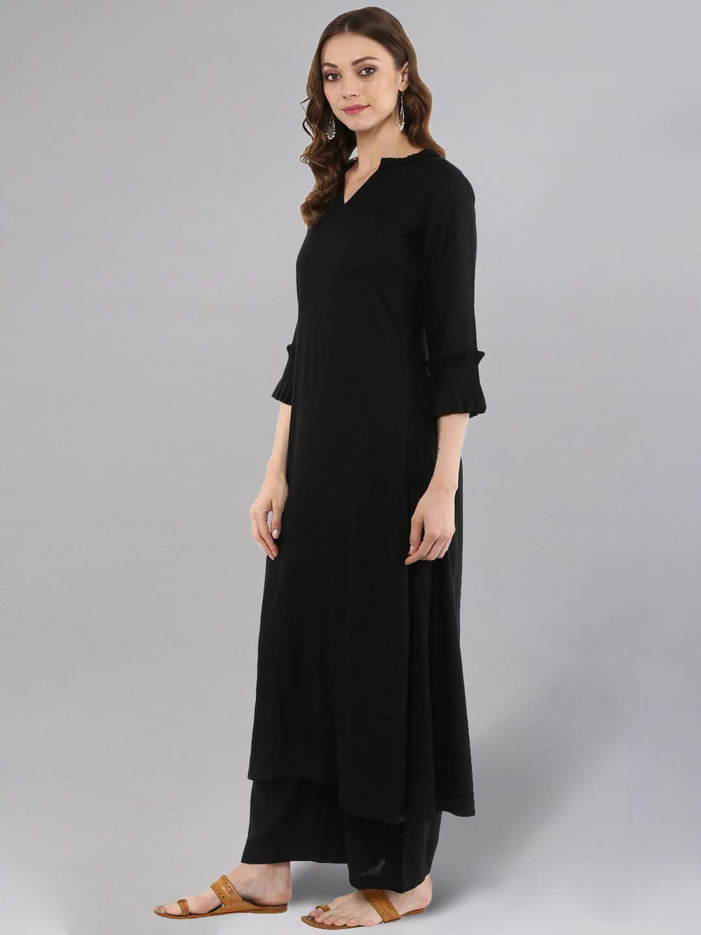 Idalia Women'S Cotton Blend Solid Regular Kurta