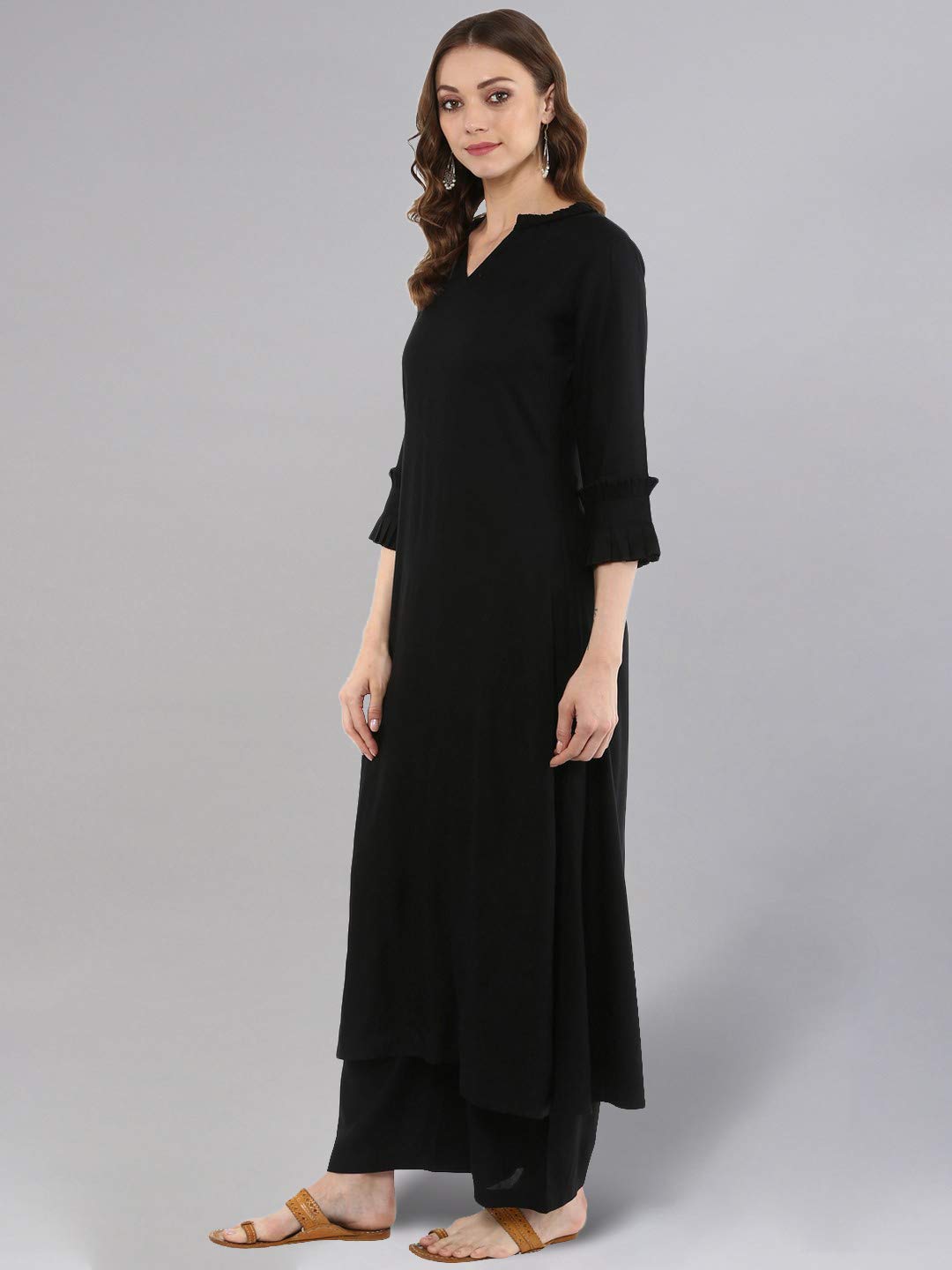 Idalia Women'S Cotton Blend Solid Regular Kurta