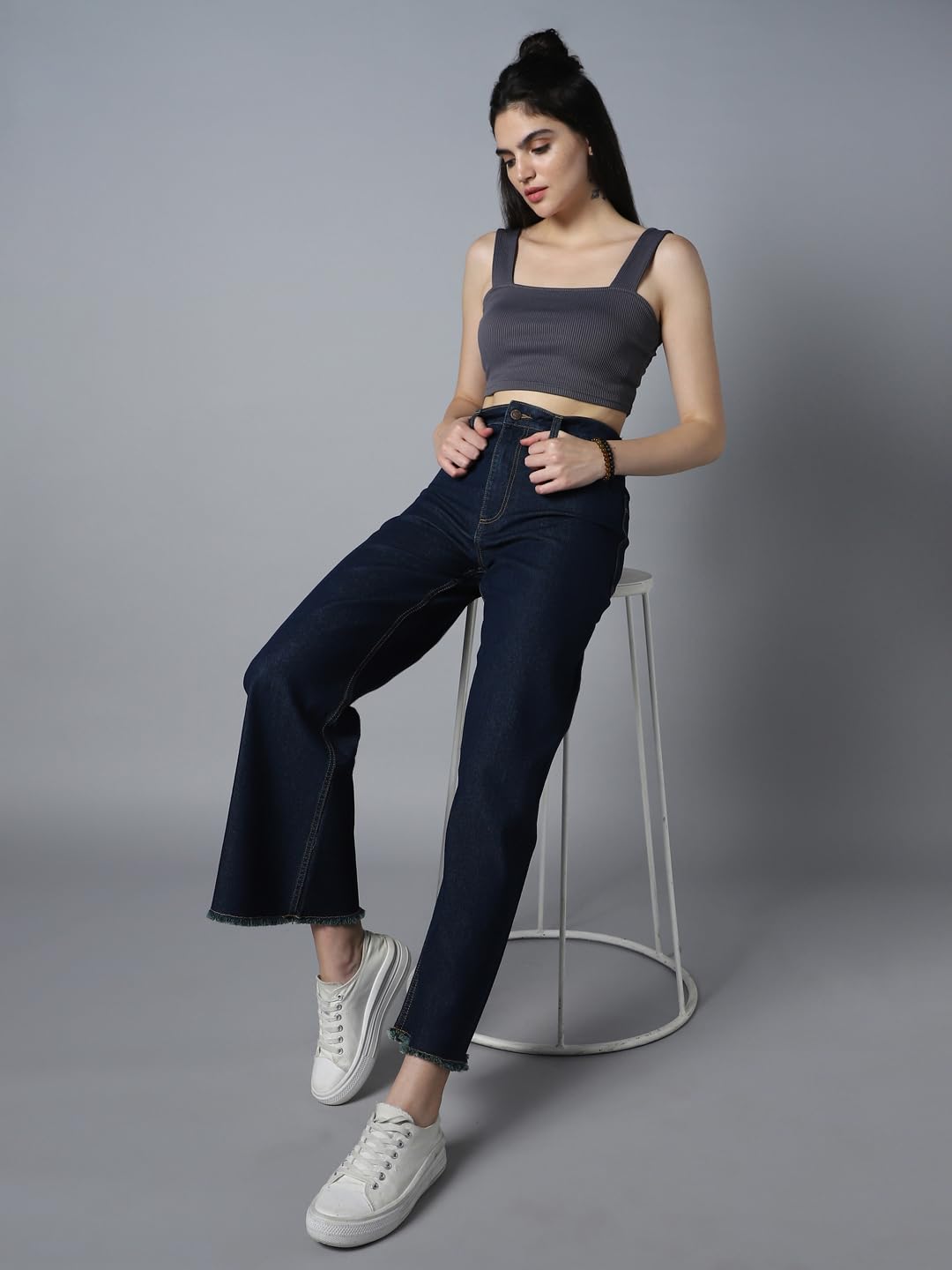 High Star Women 90S Straight Fit High-Rise Clean Look Stretchable Jeans