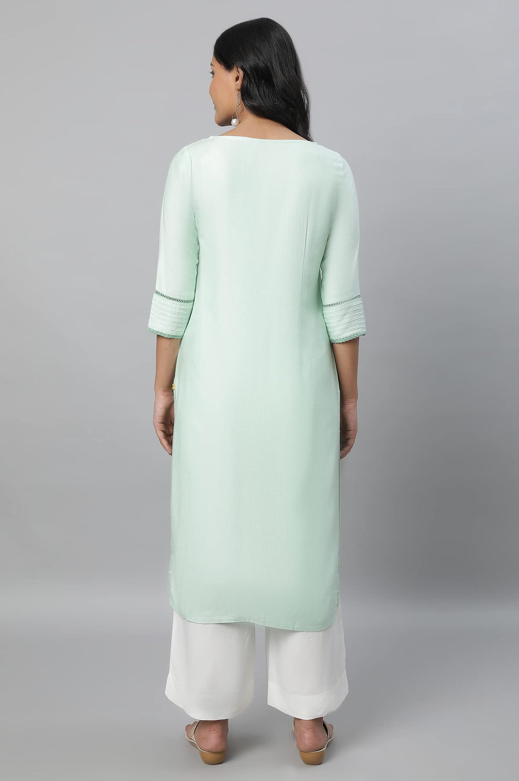 Aurelia Womens Viscose Solid Regular Kurta (23FEA12231-702550_Green