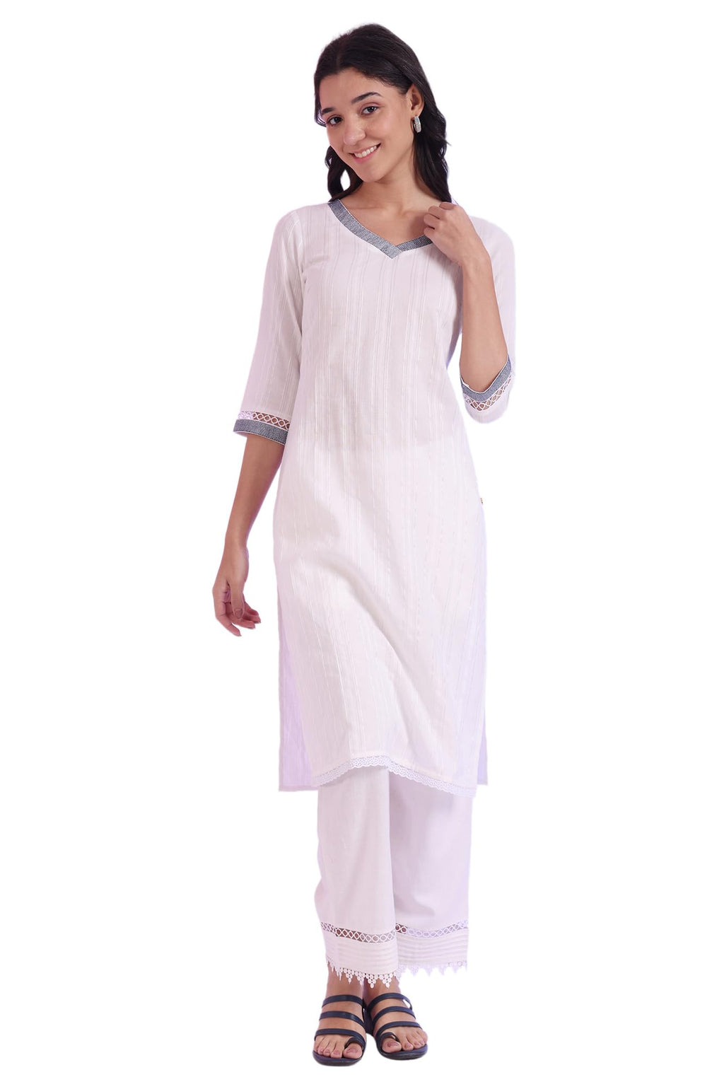 Aurelia Women'S White Solid Cotton Blend Straight Kurta (Size: L)-A15654-608100