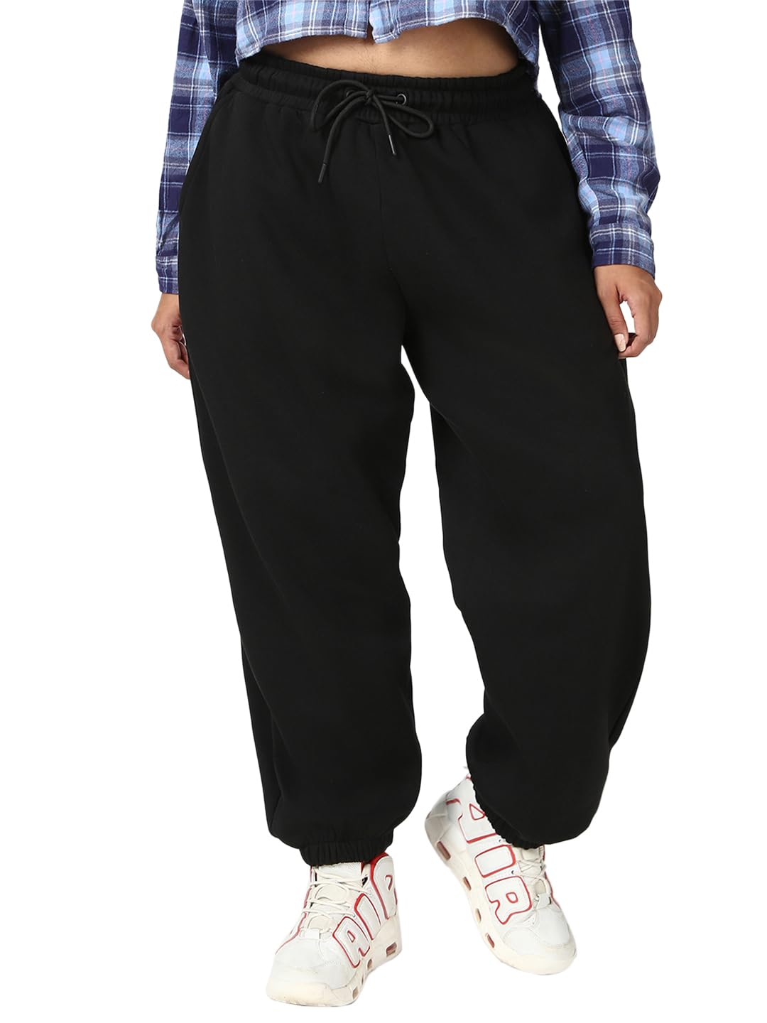 Bewakoof Womens Solid Super Loose Fit Cotton Blend Plus Size Joggers_605588_Black_6XL