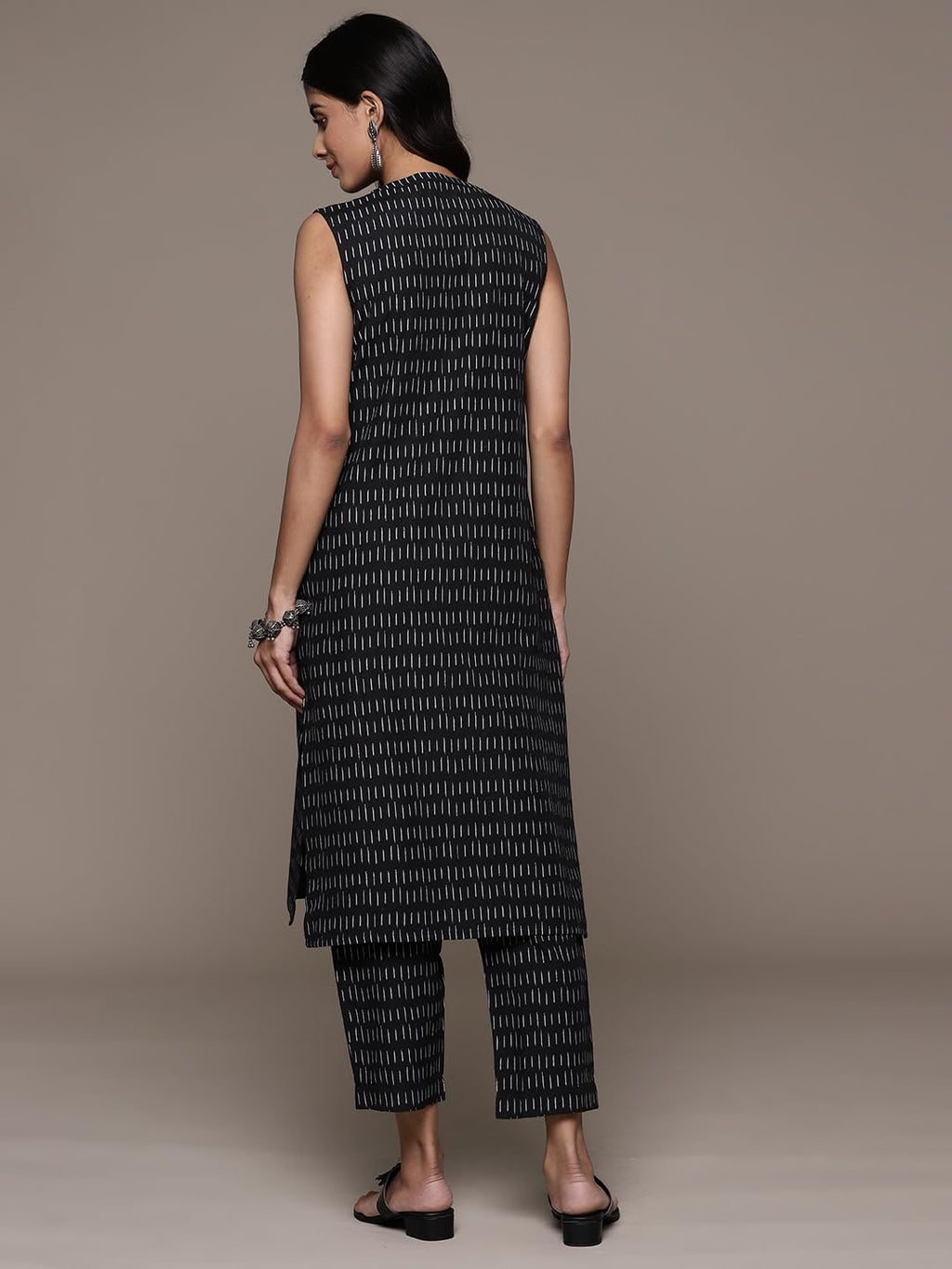 Anubhutee Women'S Cotton Blend Printed Maroon Straight Kurta Suit Set With Pants