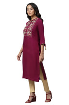 Aurelia Women'S Viscose Fuschia Solid Band Collar Straight Kurta