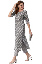 ANNI DESIGNER Womens Cotton Blend Printed Straight Kurta with Pant (Funnu Grey_XXL_Grey_XX-Large)