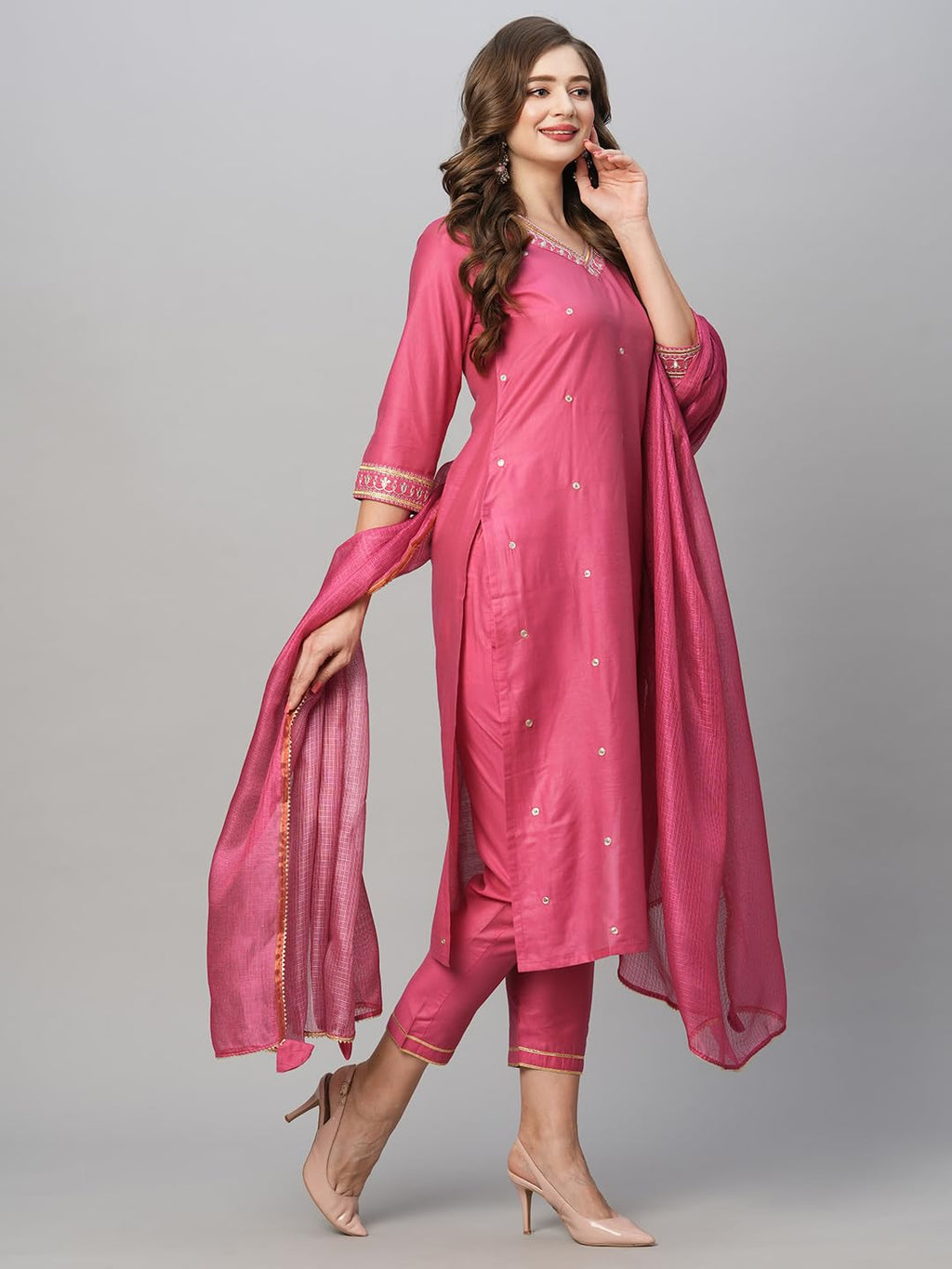GoSriKi Women s Cotton Blend Straight Kurta with Trousers and Dupatta