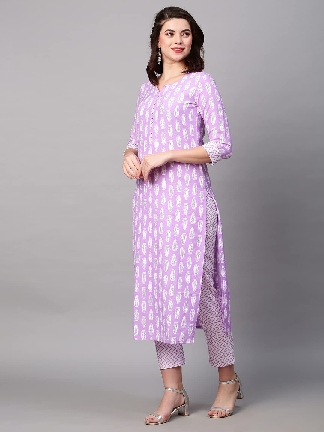 Gosriki Women'S Cotton Blend Printed Straight Kurta With Pant (Danapa Purple-Nw01-Gs)