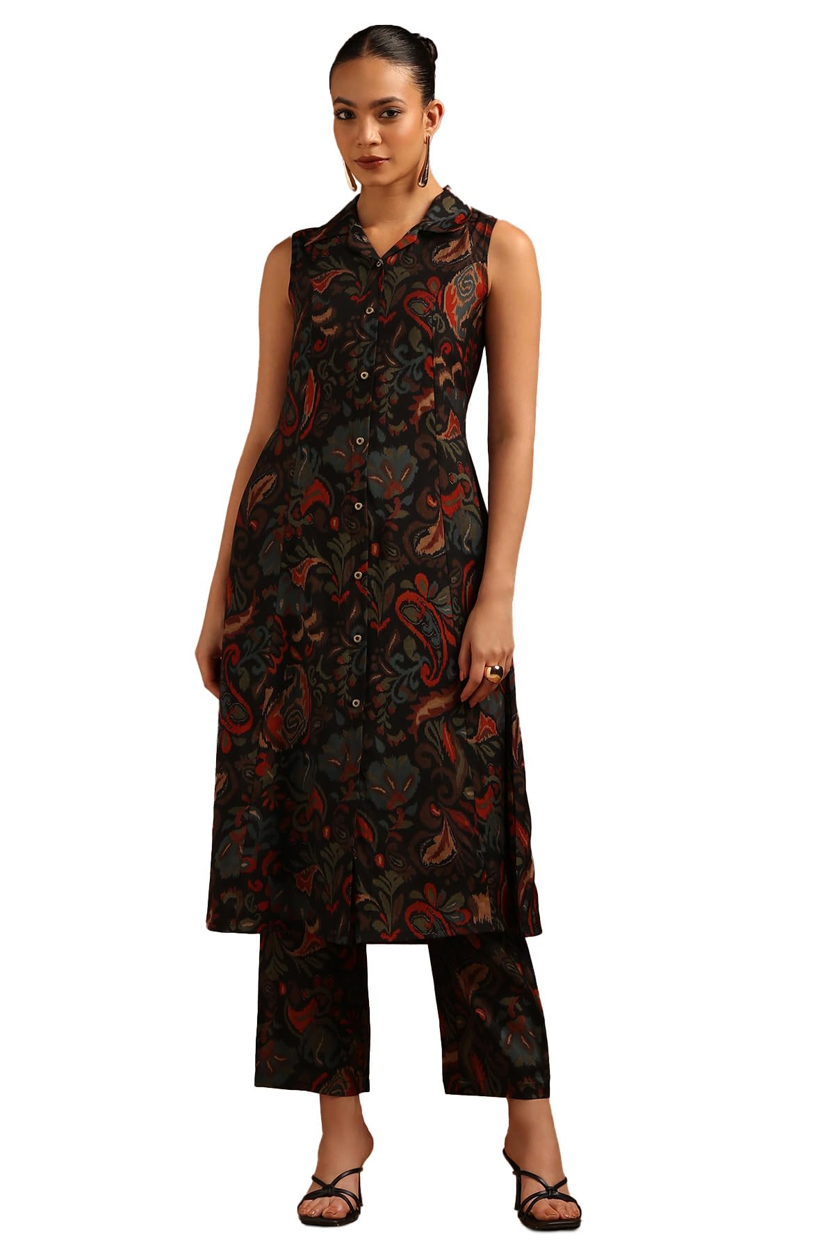 Soch Women Pattern: Ethnic Motifs Fabric: Muslin Closure: Slip On Package Contains: Kurta Pant