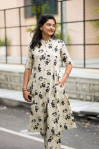 ANNI DESIGNER Womens Rayon Viscose A-Line Printed Kurta with Pant (Papmoni Cream_XXL_Cream_XX-Large)