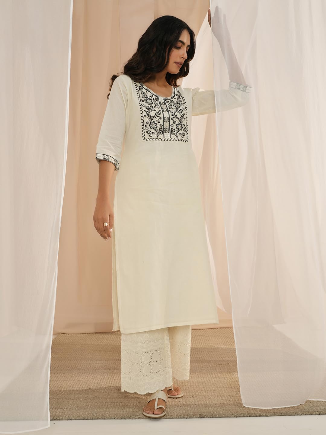 Libas WomenS Cotton Yoke Design Straight Kurta (26721_Off White