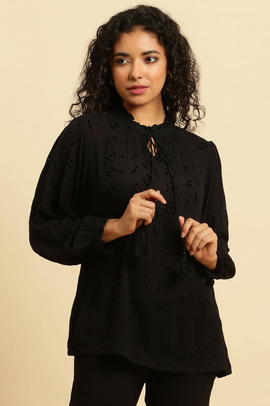 W for Woman Womens Solid Regular Fit Top (23AUW30630-820738_Black