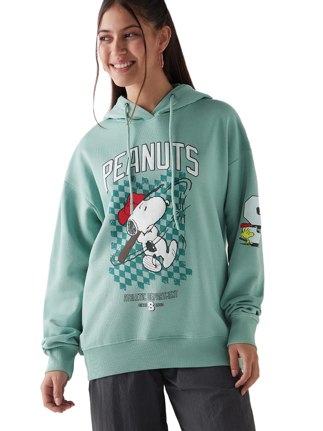 Bewakoof Official Peanuts Merchandise WomenS Graphic Print Oversized Fit Full Sleeve Hooded Polycotton Hoodies_649688_Green_M