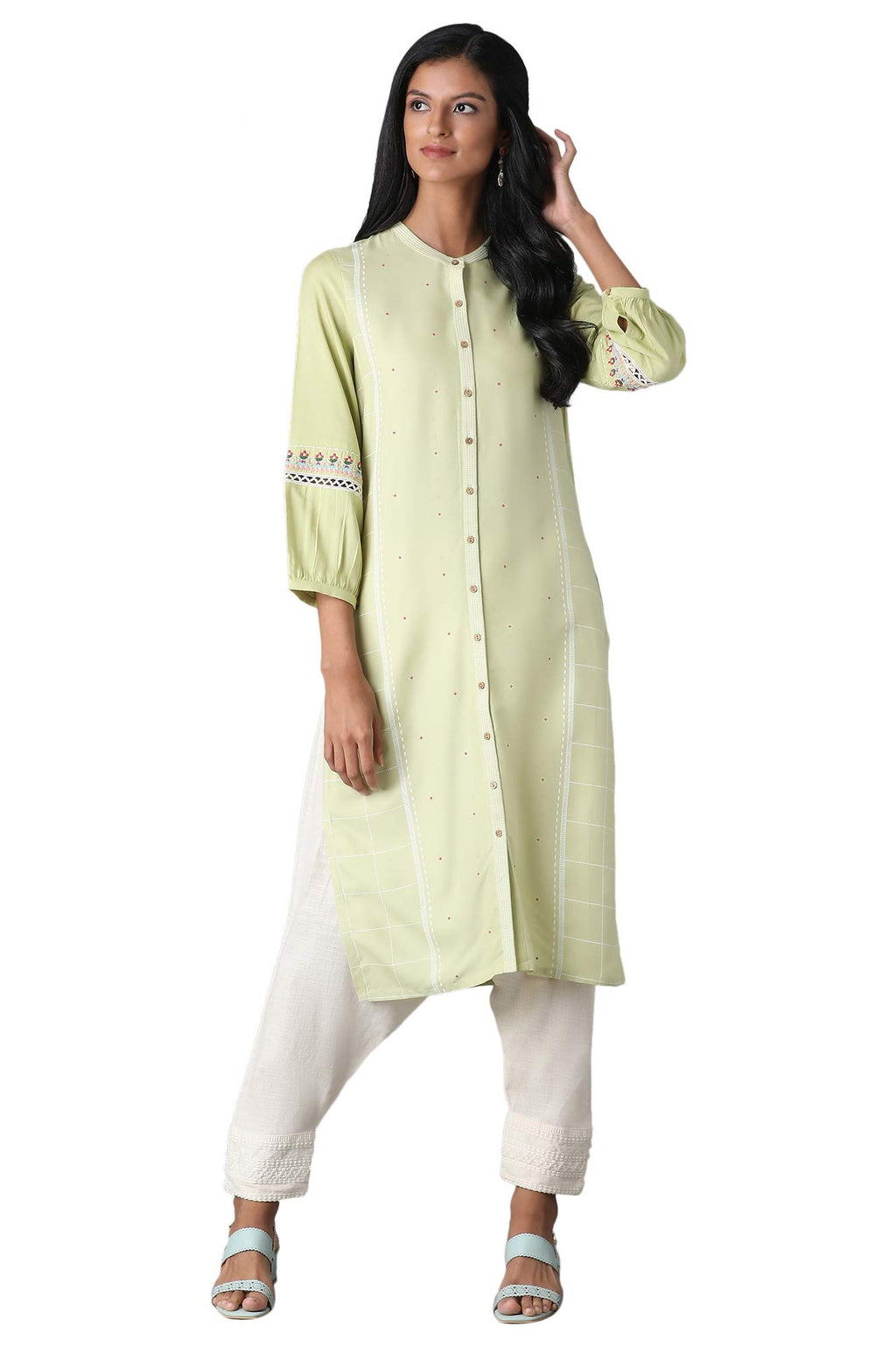 W For Woman Rayon Green Embroidered Kurta For Women_20Few13223-113208_L