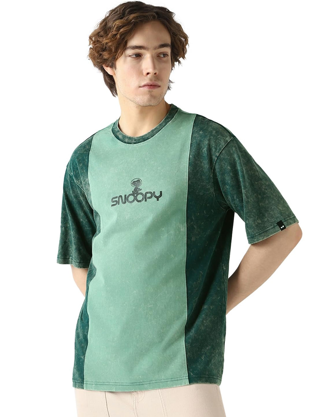 Bewakoof Official Peanuts Merchandise Snoopy Mens Cut & Sew Oversized Fit Half Sleeve Round Neck Cotton T-Shirt_635995_Green_S