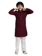 Manyavar Boys Viscose Chikankari Sequined Kurta Pyjama Set (2Pcs)(6-8 Years)