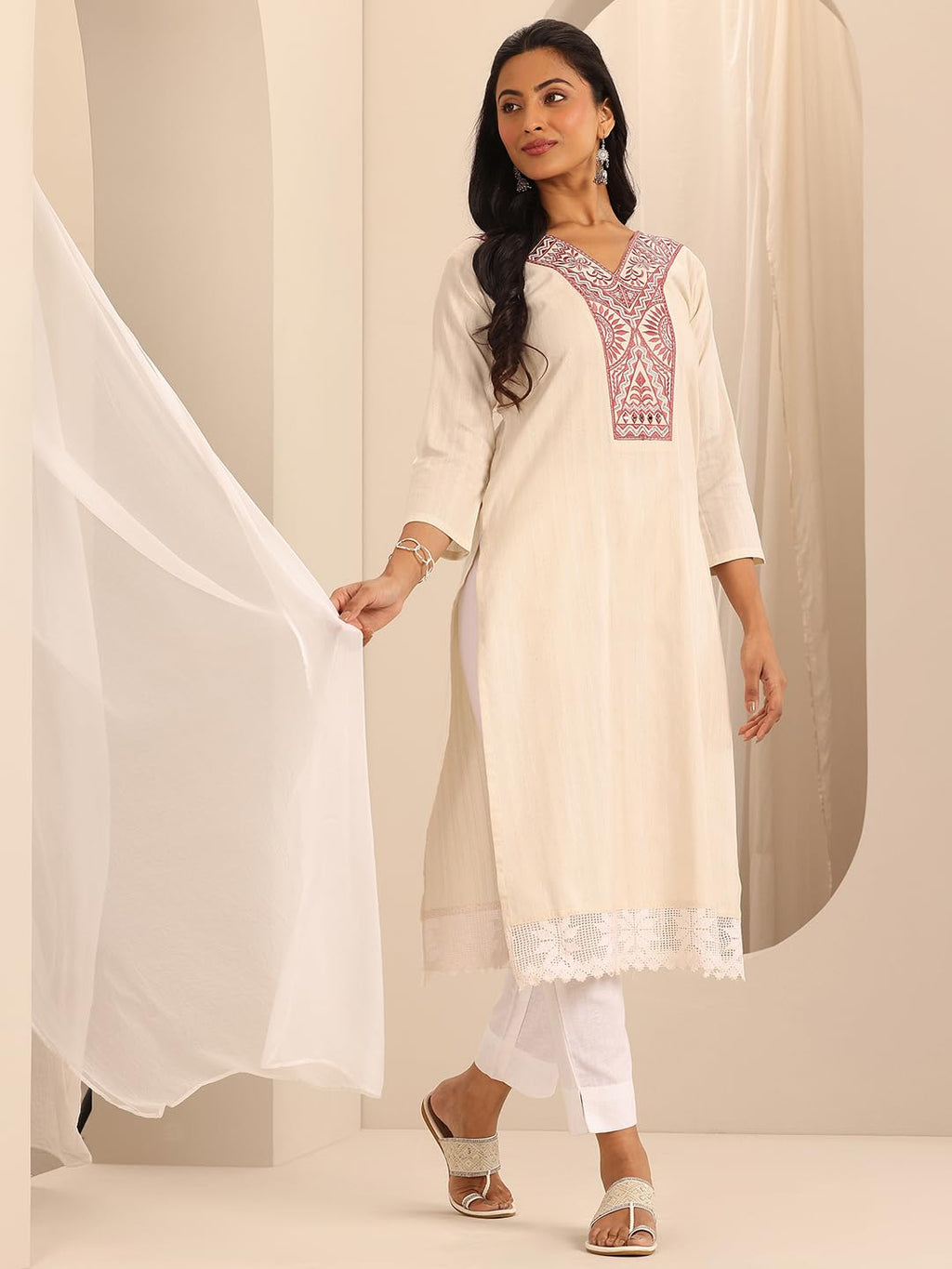 Libas WomenS Cotton Blend Printed Straight Kurtas (98250 Off White