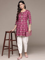 Anubhutee Women'S Viscose Rayon Magenta Zari Floral Printed Straight Kurti