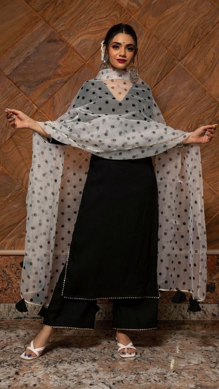 Modestouze Attires WomenS Black Solid Calf Length Neck 3/4 Length Regular Sleeves Kurta And Palazzo Set With Printed Organza Du
