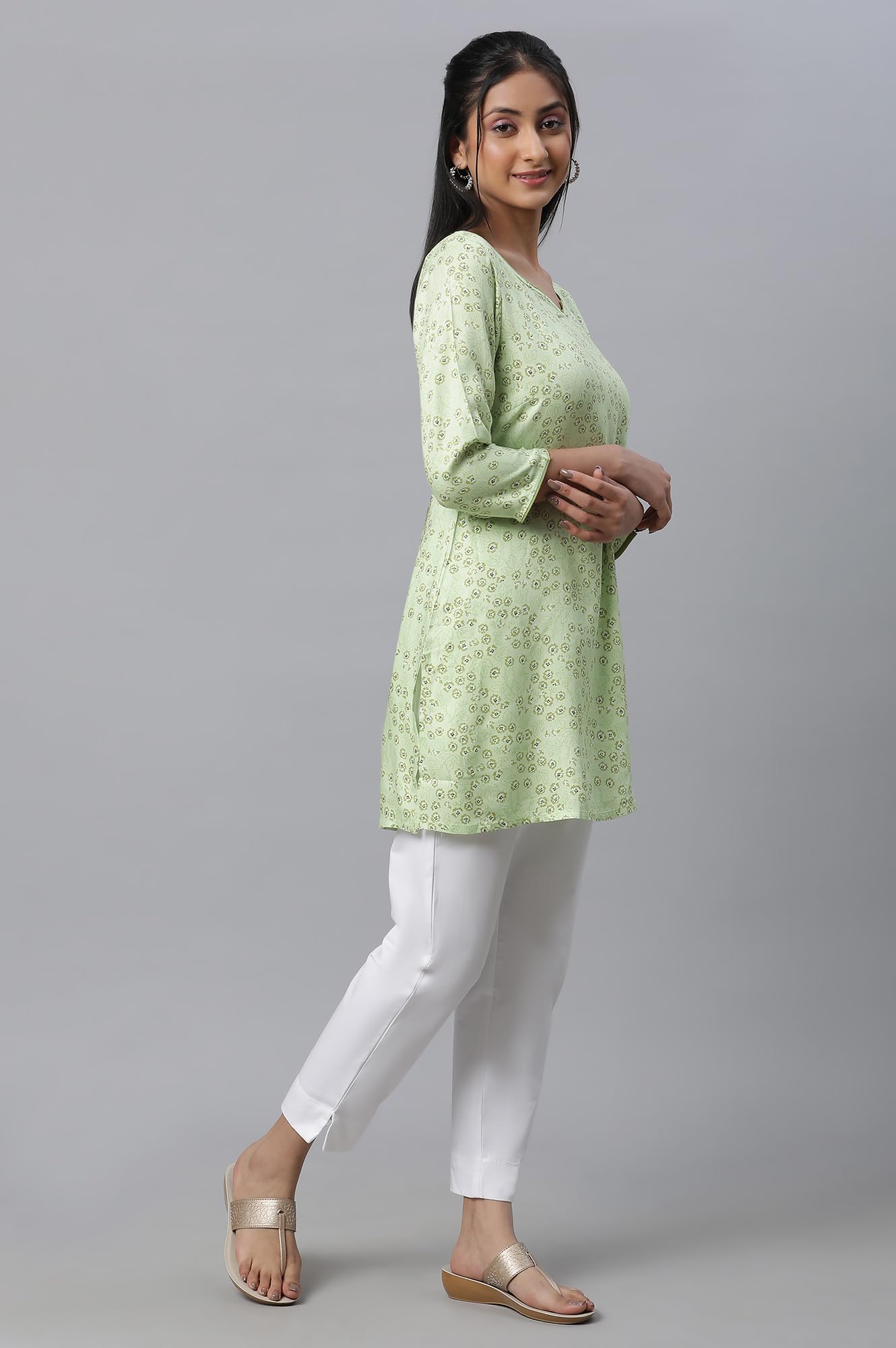 Aurelia Women Polyester Regular Kurti