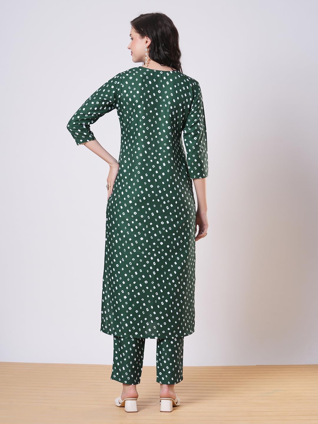 ANNI DESIGNER Women s Bandhani Print Straight Viscose Rayon Kurta with Pants, Green, L