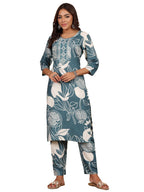 Varanga Women Round Neck Bold Print Kurta Set