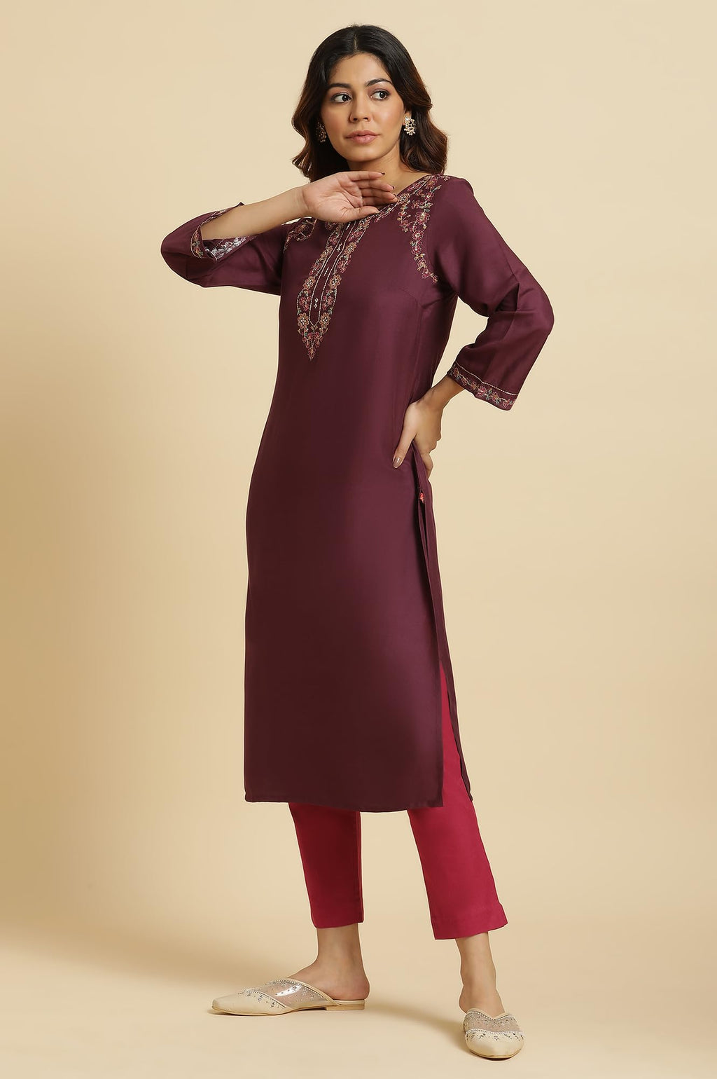 W Purple Floral Printed Regular Zari Kurta For Women