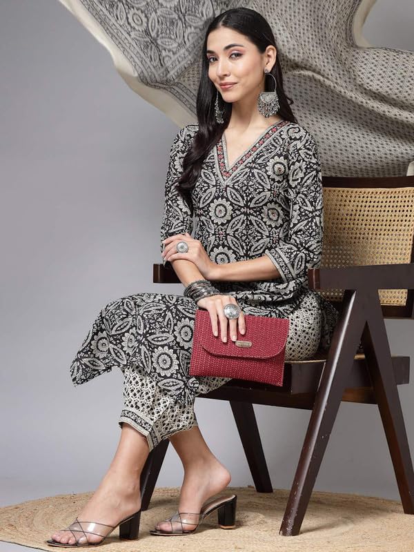 Pinkmint Kalamkari Printed Straight Kurta with Side Pocket Kurta Set
