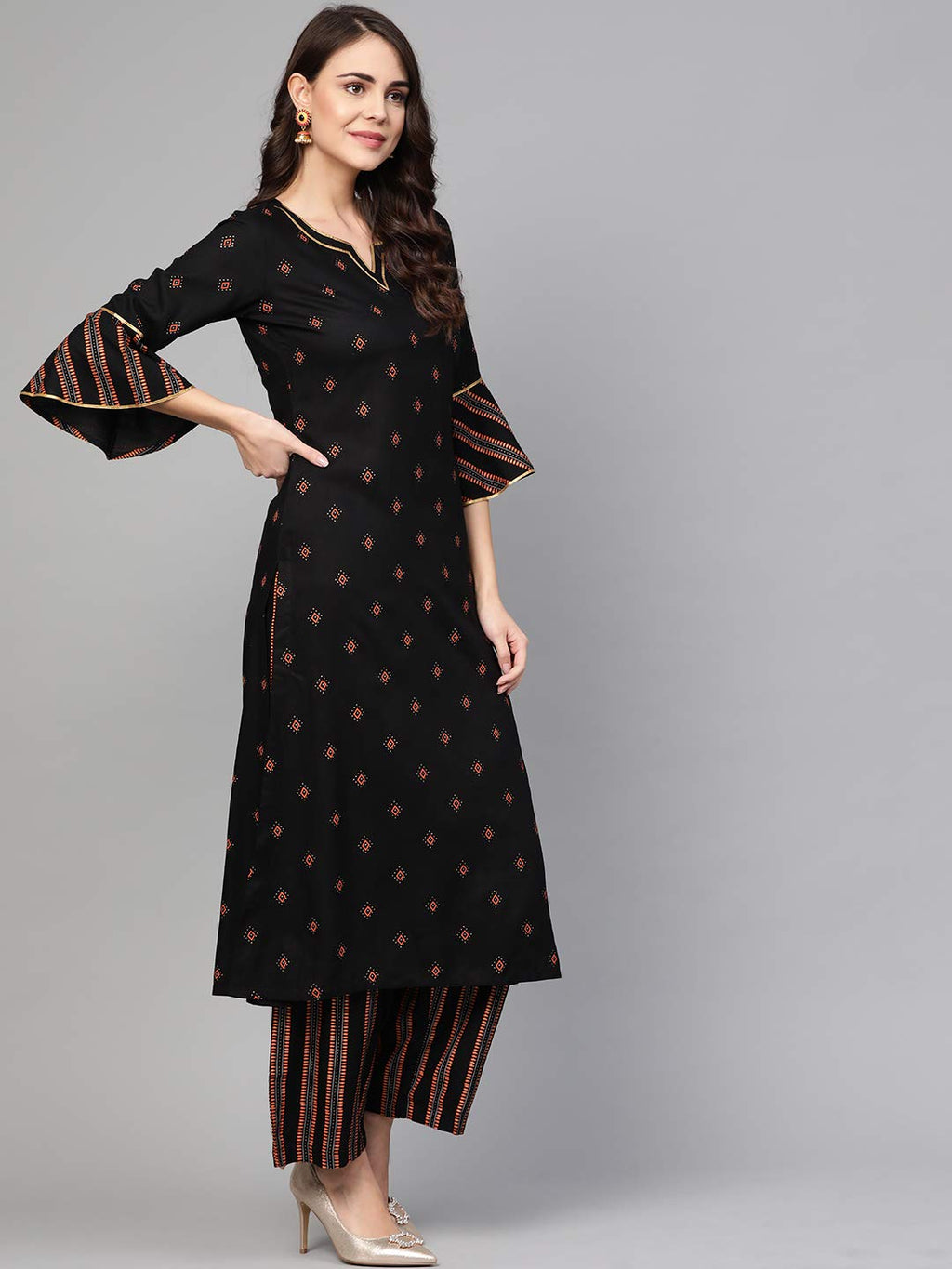 Idalia Women'S Black Gold Printed Rayon Kurta Set