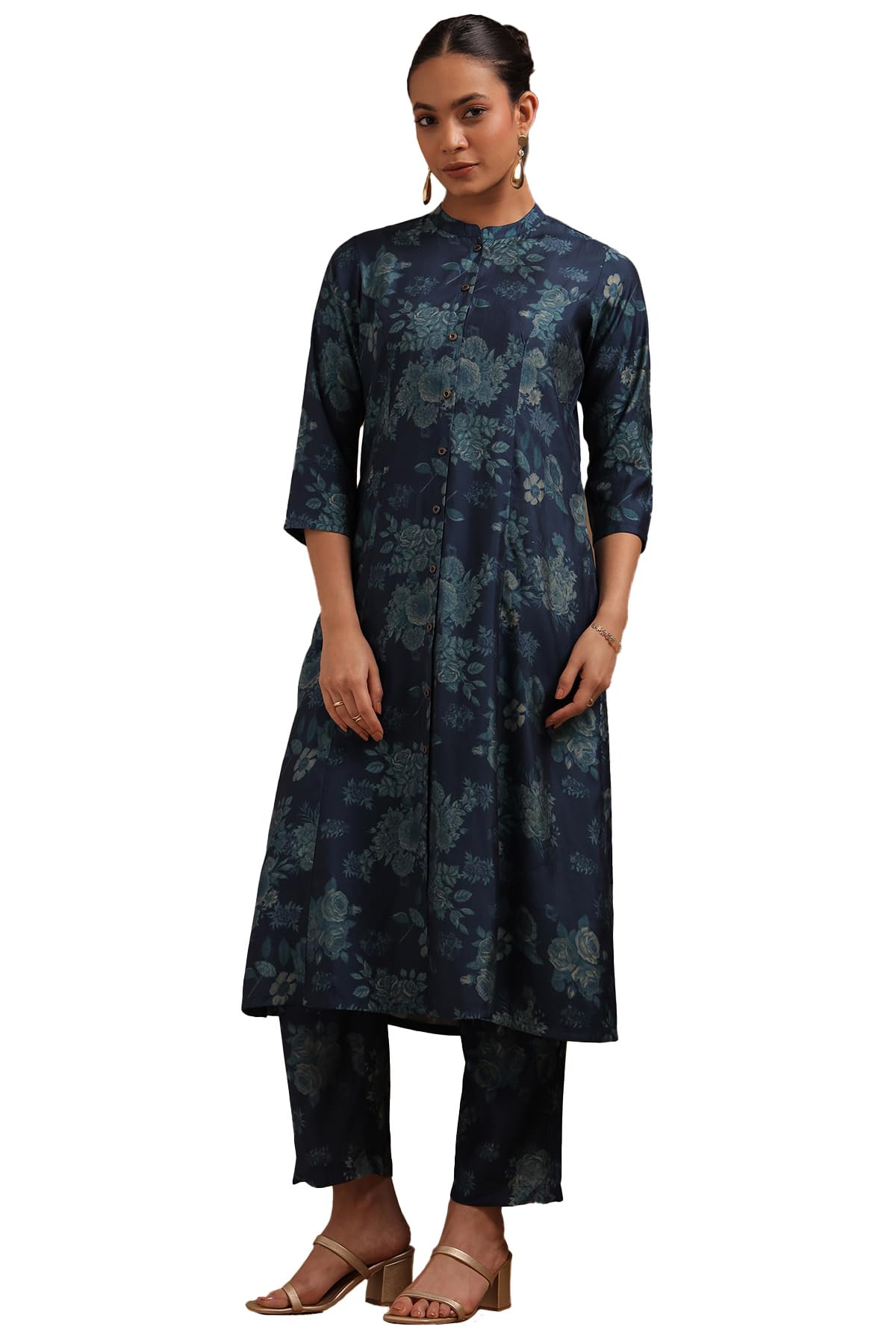 Soch Women Pattern: Floral Fabric: Muslin Closure: Slip On Package Contains: Kurta Pant