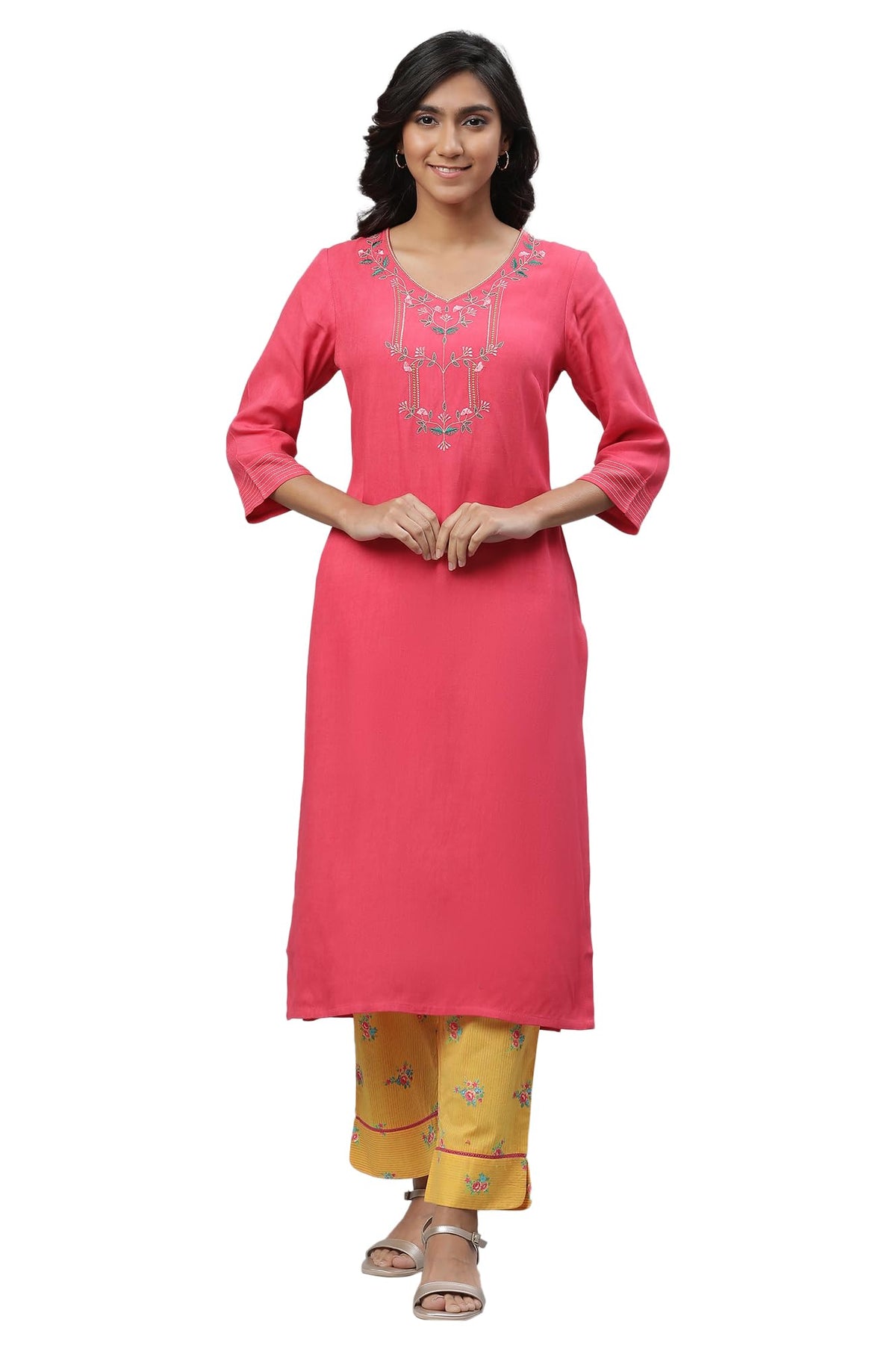 Aurelia Womens Pink Solid Embroidered Kurta