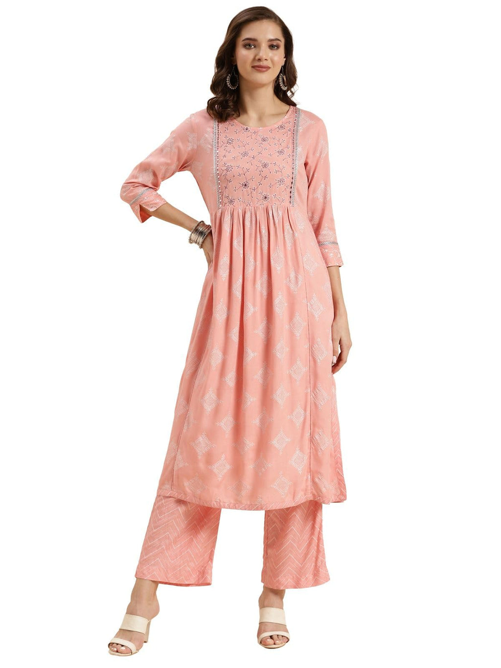 Rangita Peach Rayon Embroidered Flared Kurta With Pant | Kurta Set For Women_3Xl
