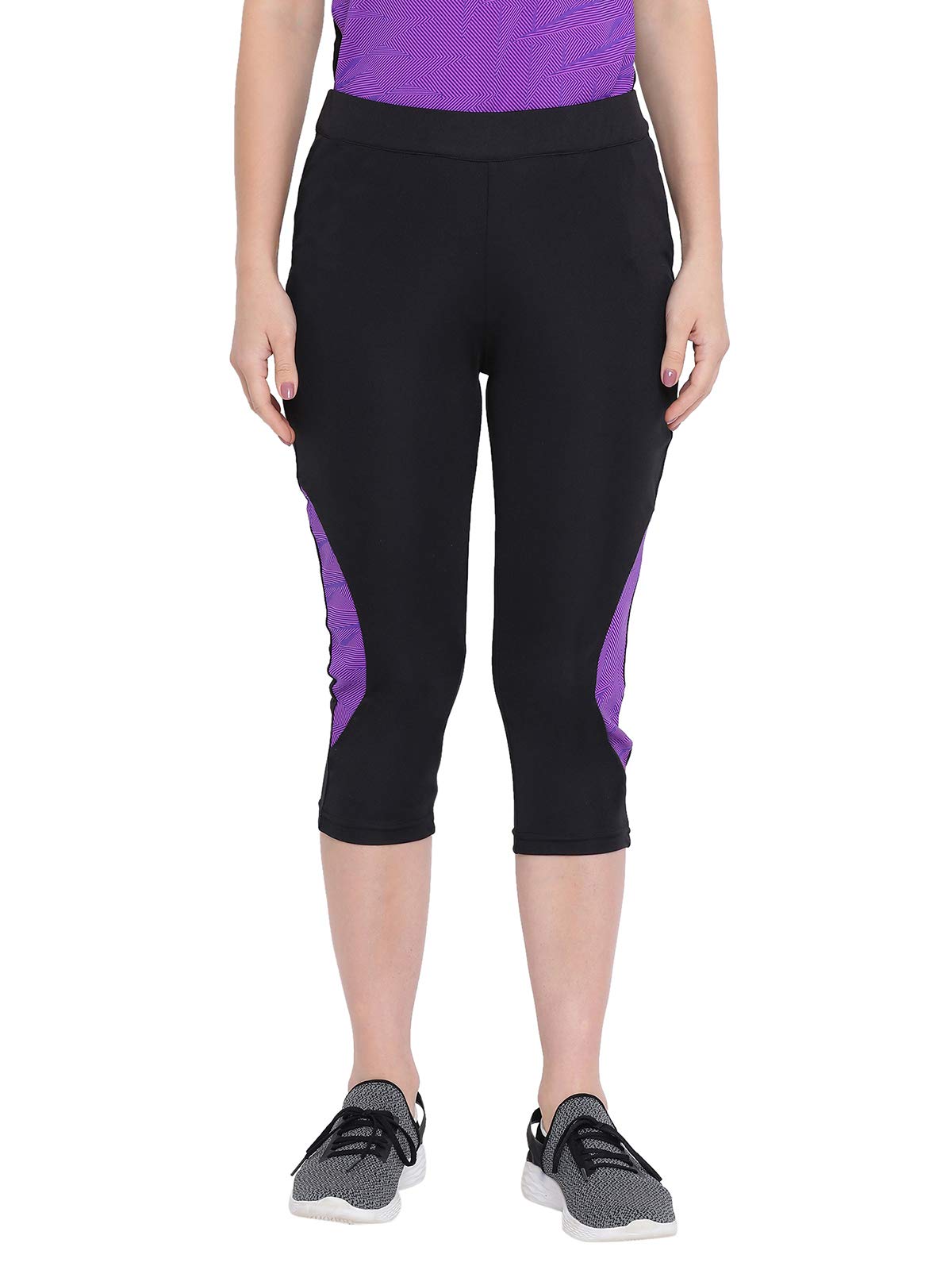 Clovia WomenS Black Gym/Sports Activewear Capri With Purple Side Panels (Ab0016P13_Black_S)