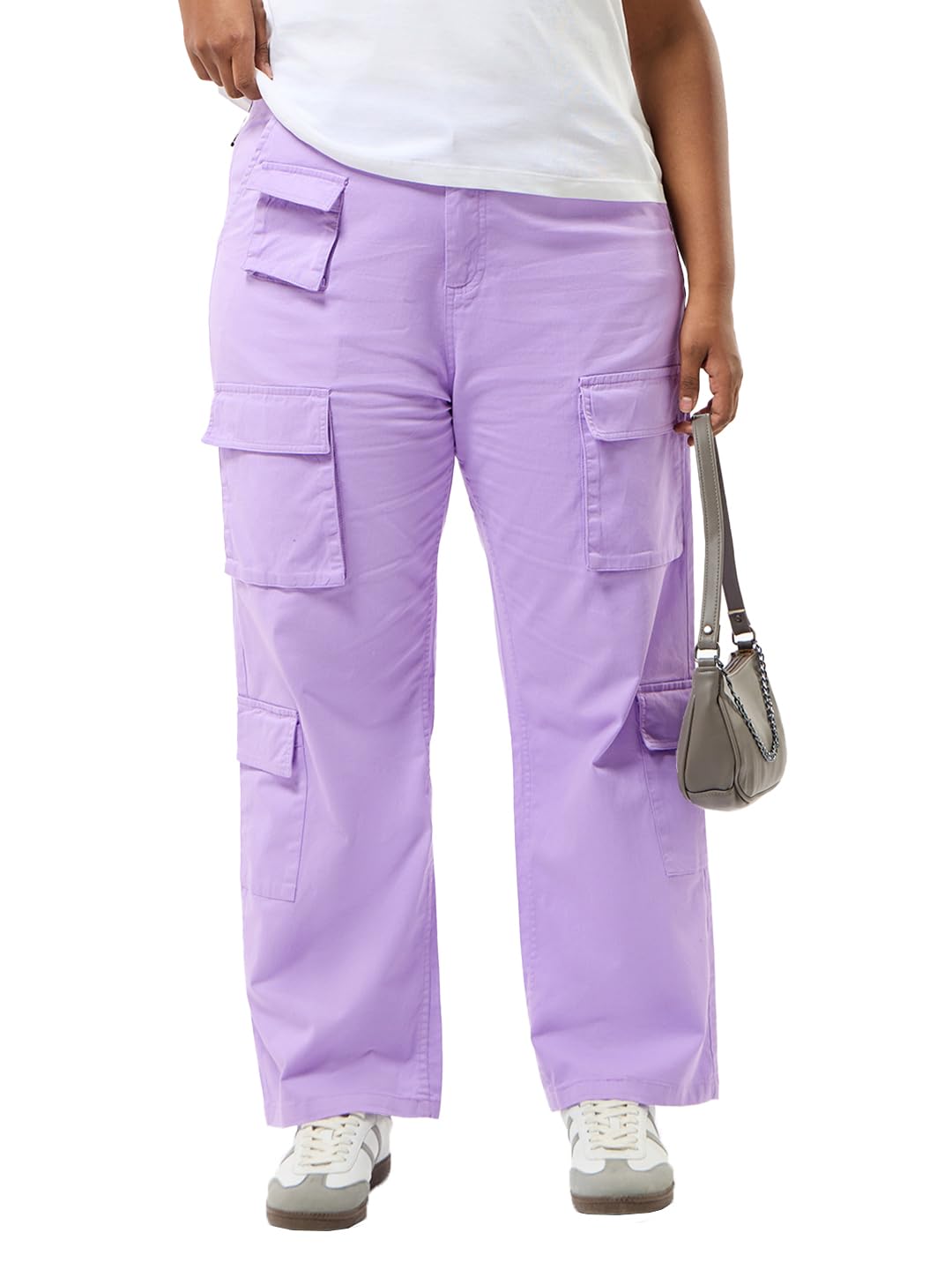 Bewakoof WomenS Solid Oversized Fit Cotton Elastane Plus Size Cargo Pants_628267_Purple_44