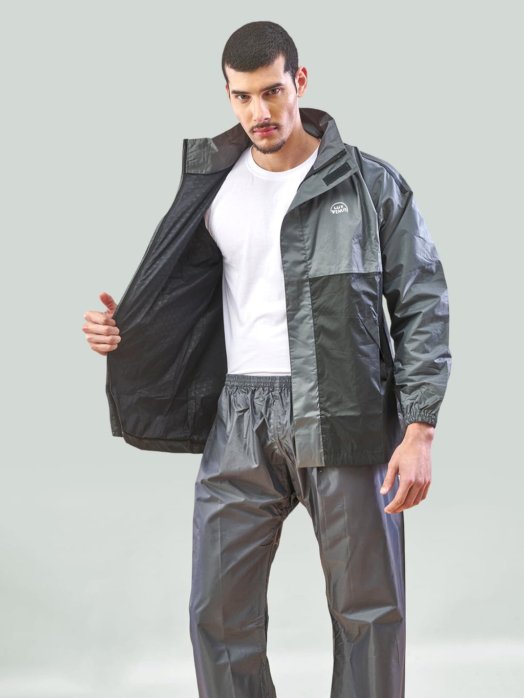 Lux Venus Tapping Rain Coat Set For Men