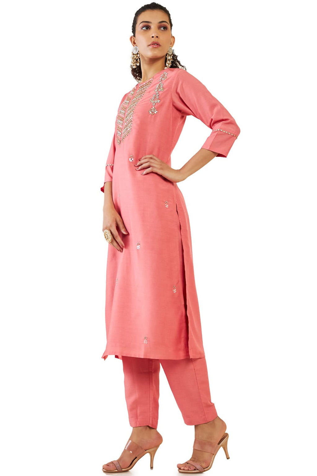 Soch Women Pink Silk Blend Embellished Kurta Set
