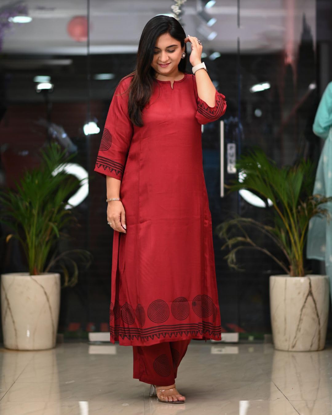 ANNI DESIGNER Women s Straight Printed Viscose Kurta with Trousers, Red, XL