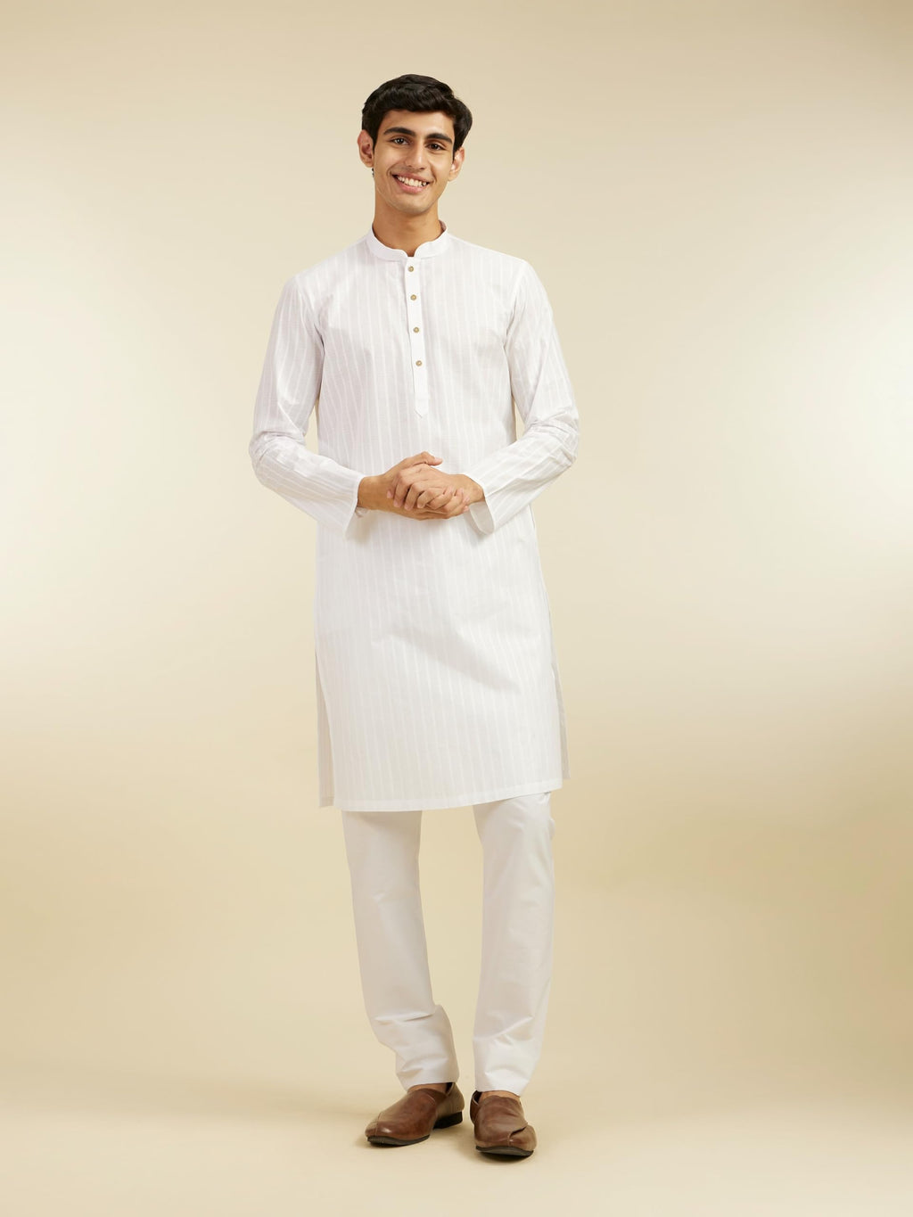 DIWAS BY MANYAVAR Mens Cotton Self Design Kurta (White,M)