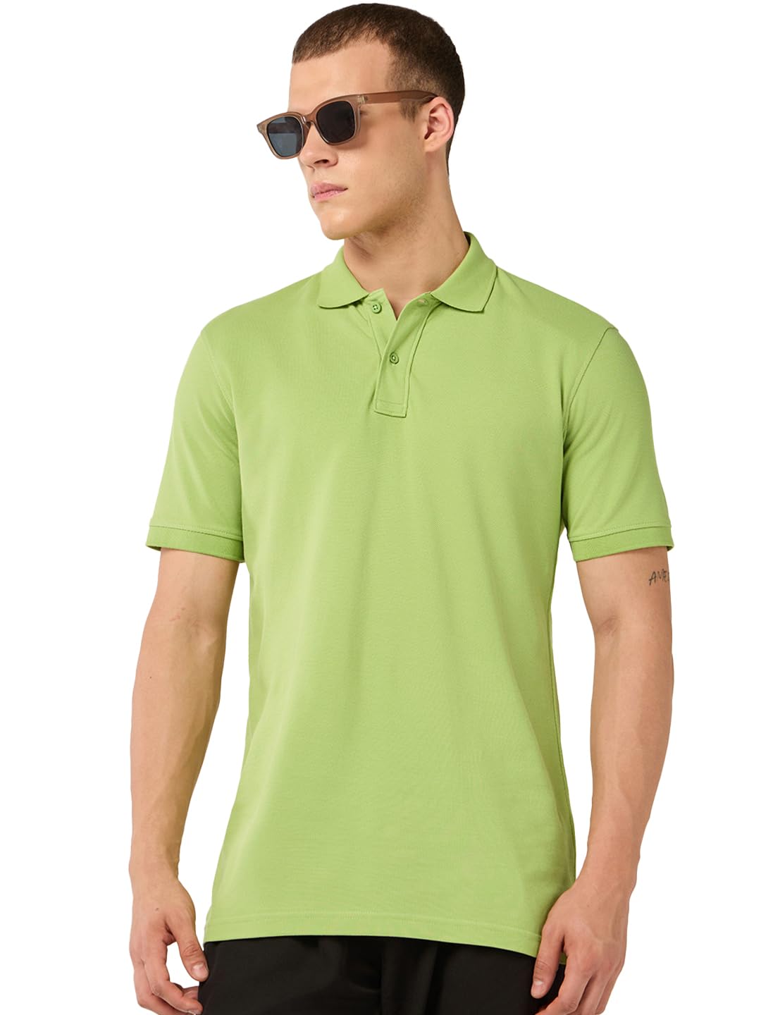 Bewakoof Mens Solid Regular Fit Half Sleeve Collared Neck Cotton Polo T-Shirt_685322_Green_S