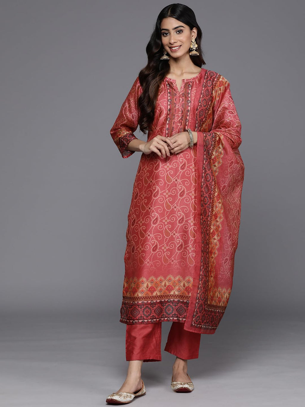 Varanga Women Pink Bandhani Printed Straight Kurta Paired With Tonal Solid Bottom And Printed Dupatta