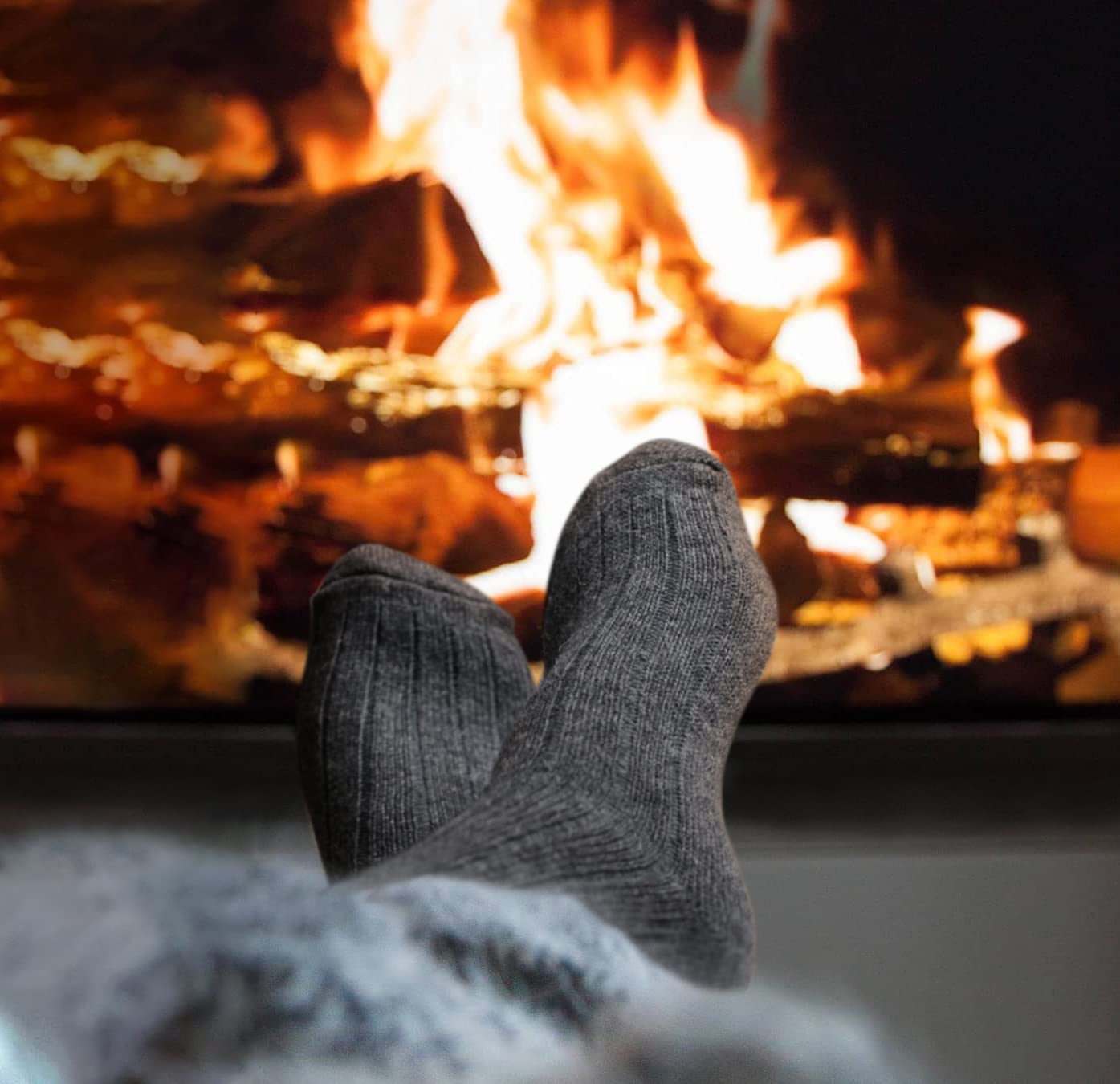 GoWith 1-2 Pairs Alpaca Wool Socks for Men and Women, Thermal Warm Crew Merino Wool Socks, Unisex Heated Winter Boot Socks, Grey