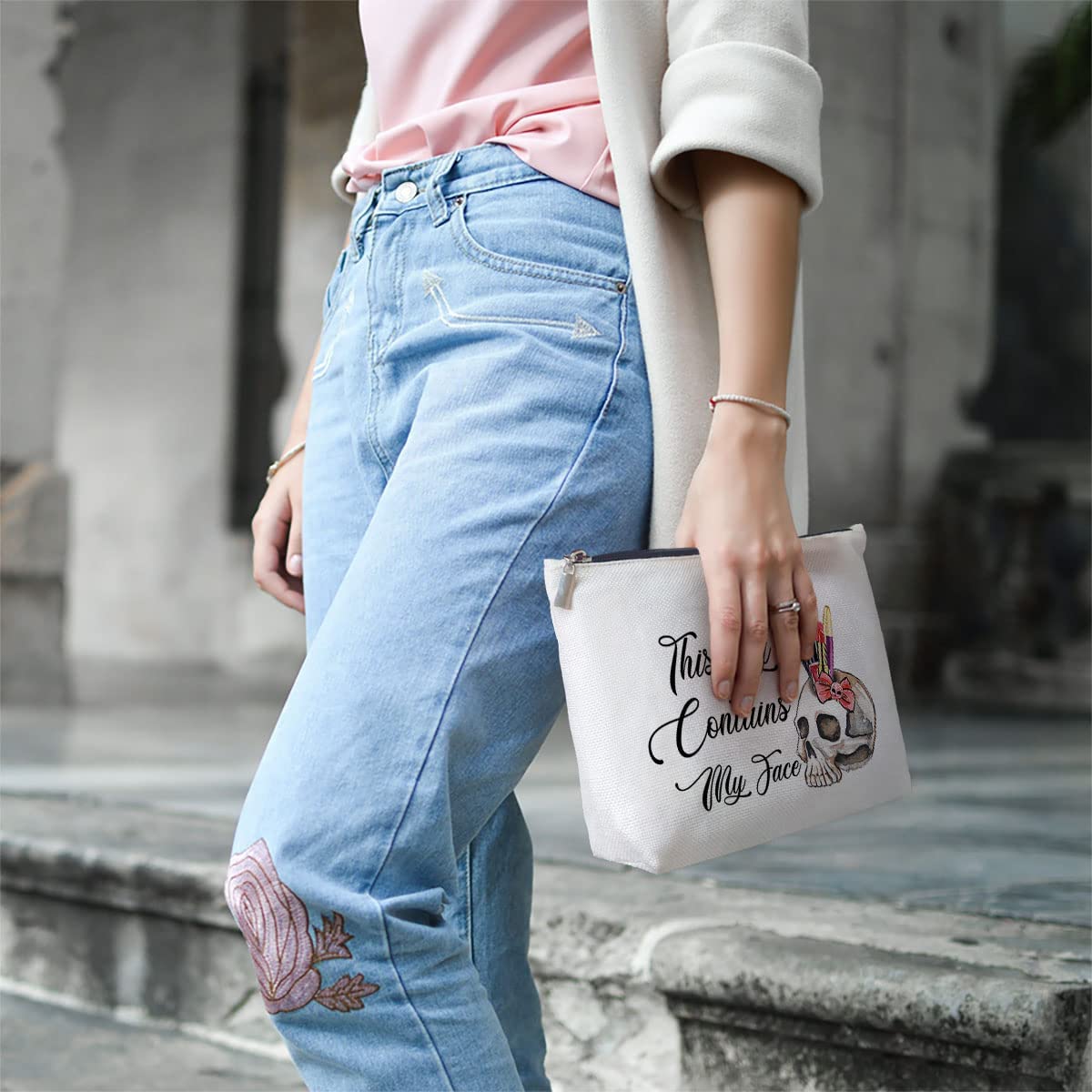 GevGuxLuo Friends Gift for Women, Halloween Funny Skull Gift, Birthday Gifts for Her Best Friend Bestie Sister, This Bag Contain