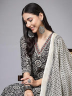 Pinkmint Kalamkari Printed Straight Kurta with Side Pocket Kurta Set