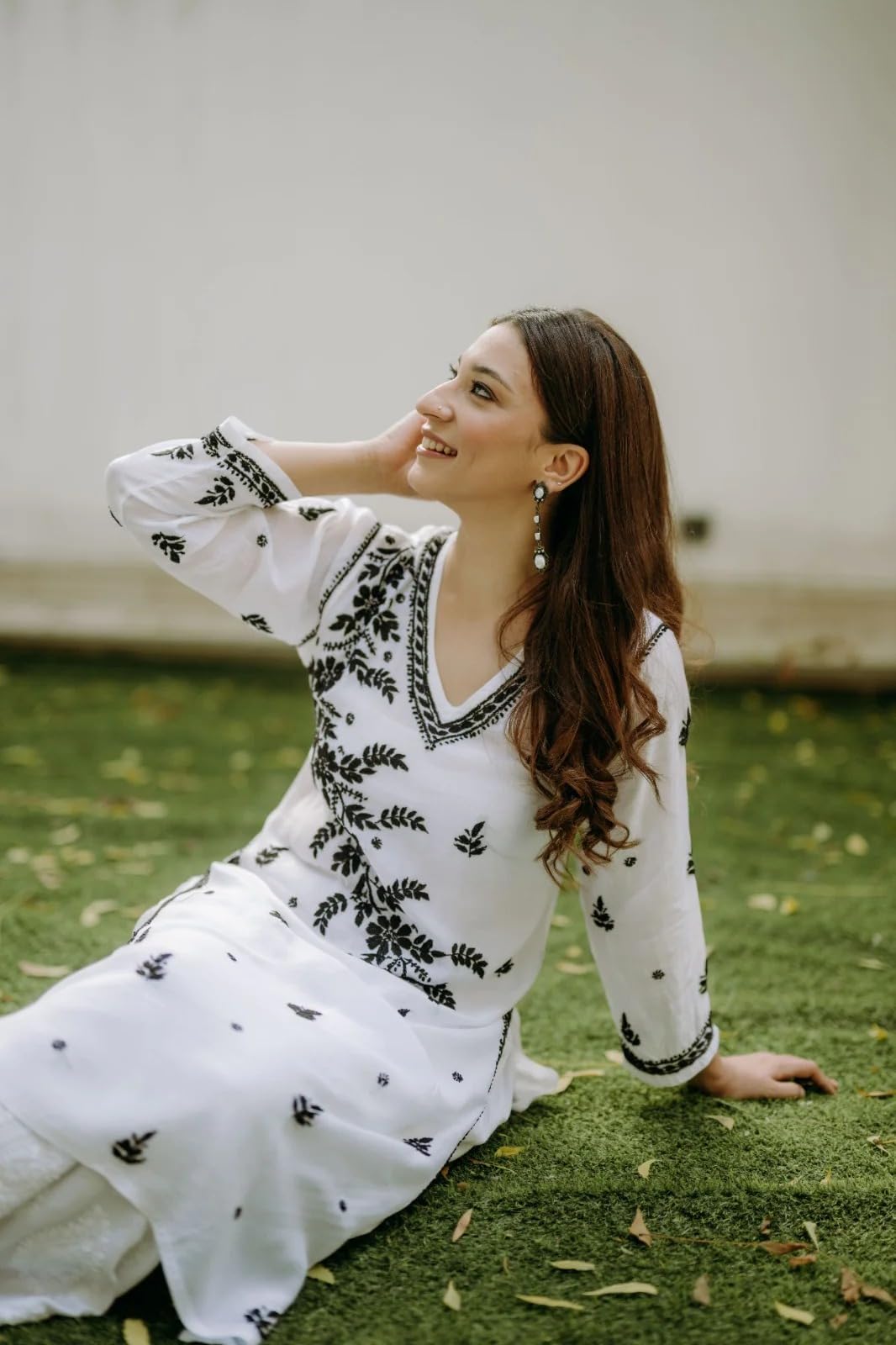 ANNI DESIGNER Womens Cotton Blend Chikankari Embroidered Straight Kurta (Lada White-NW_XL_White_X-Large)